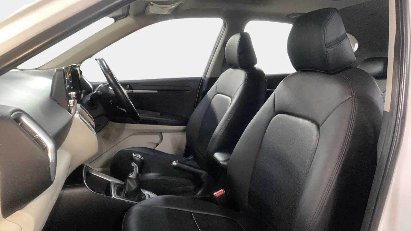 2020 KIA SONET HTX 1.5, Diesel, Manual, 66,780 km, Right Side Front Door Cabin