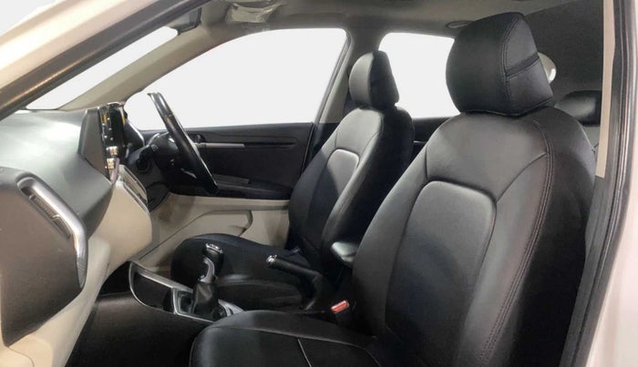 2020 KIA SONET HTX 1.5, Diesel, Manual, 66,780 km, Right Side Front Door Cabin