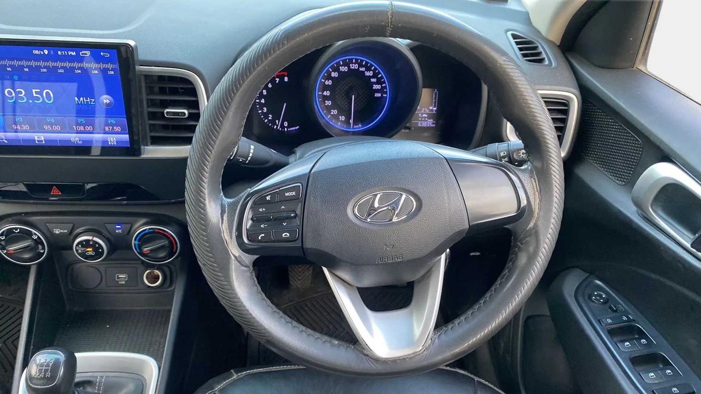 2021 Hyundai VENUE S 1.2, Petrol, Manual, 63,836 km, Steering Wheel Close Up