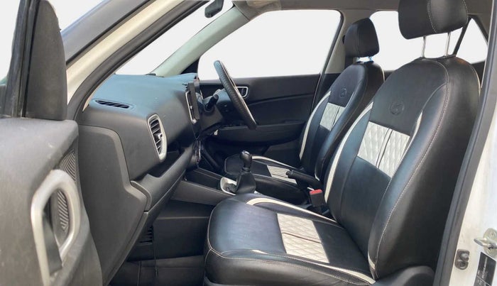 2021 Hyundai VENUE S 1.2, Petrol, Manual, 63,836 km, Right Side Front Door Cabin