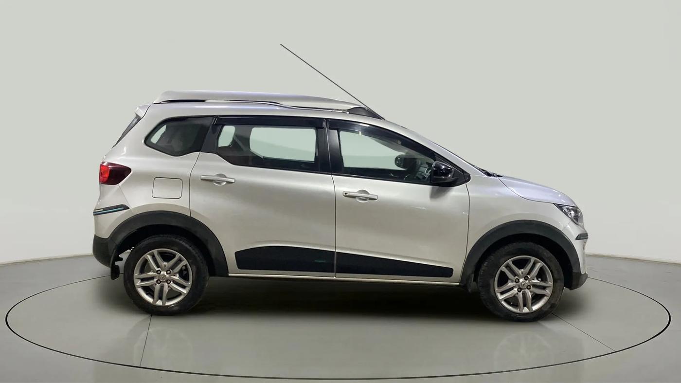 2021 Renault TRIBER RXZ AMT, Petrol, Automatic, 23,506 km, Right Side View