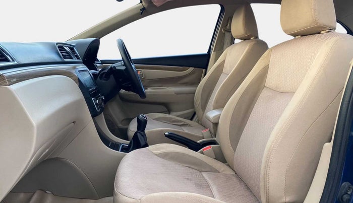 2018 Maruti Ciaz ZETA 1.5 SHVS MT PETROL, Petrol, Manual, 38,743 km, Right Side Front Door Cabin