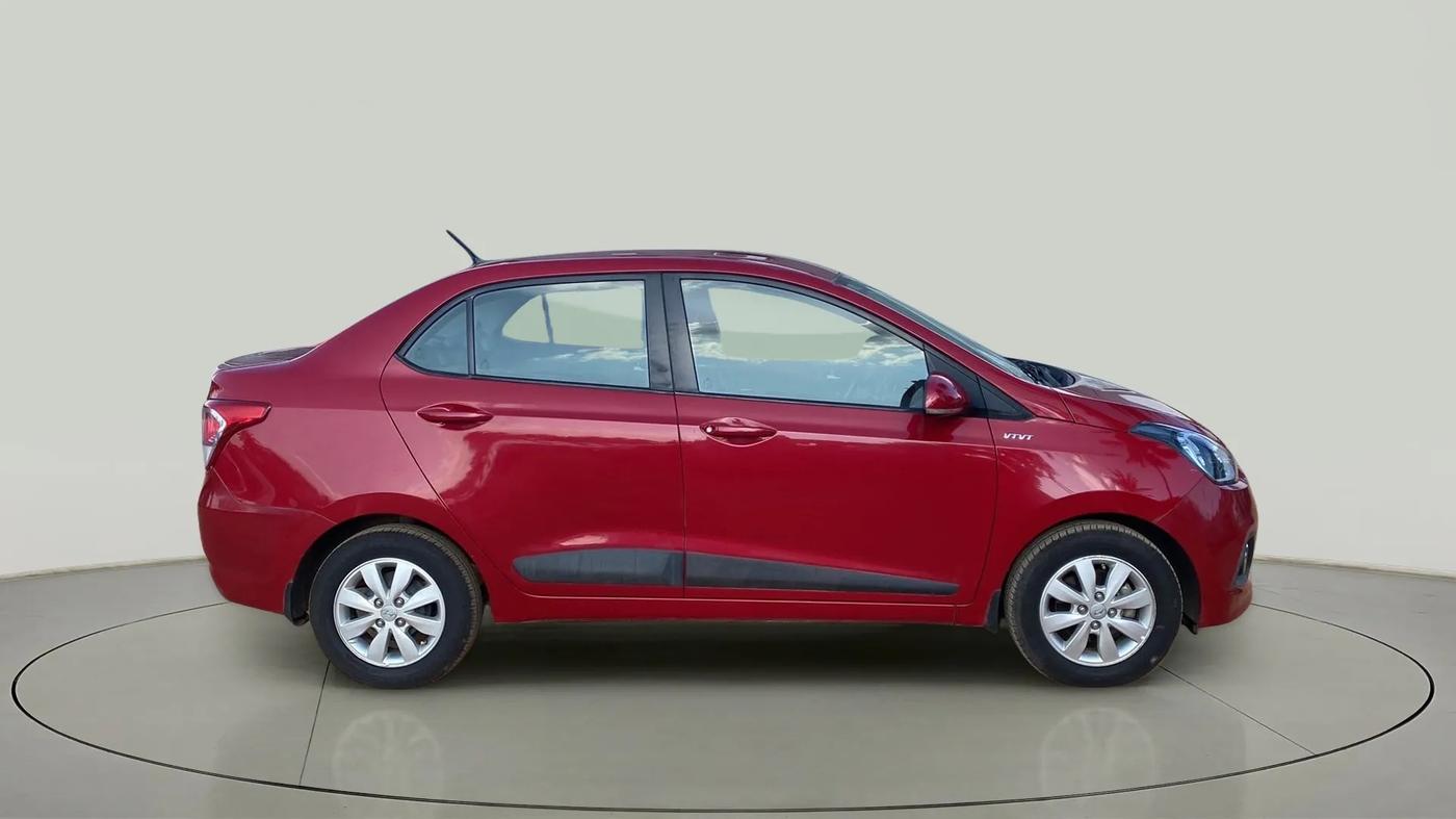 2016 Hyundai Xcent SX 1.2, Petrol, Manual, 62,256 km, Right Side View