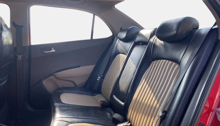 2016 Hyundai Xcent SX 1.2, Petrol, Manual, 62,256 km, Right Side Rear Door Cabin