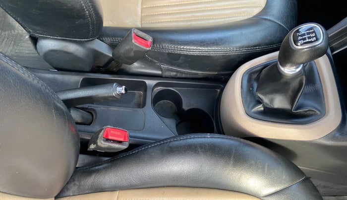 2016 Hyundai Xcent SX 1.2, Petrol, Manual, 62,256 km, Gear Lever