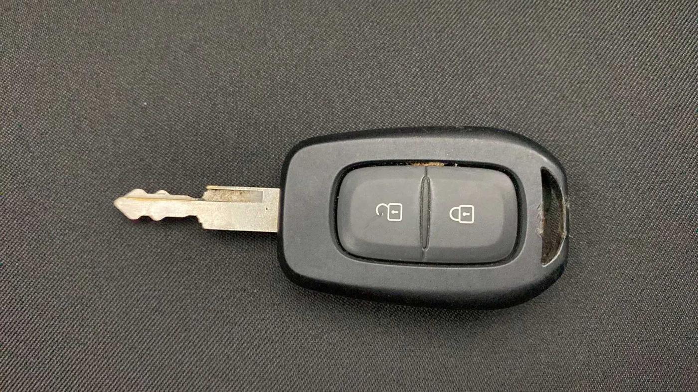 2022 Renault Kwid RXT 1.0 AMT, Petrol, Automatic, 3,052 km, Key Close Up