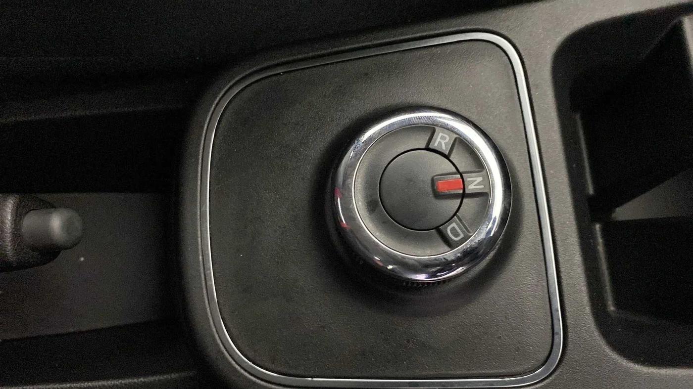 2022 Renault Kwid RXT 1.0 AMT, Petrol, Automatic, 3,052 km, Gear Lever