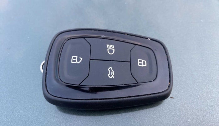 2021 Tata NEXON XZ PLUS PETROL, Petrol, Manual, 46,987 km, Key Close Up