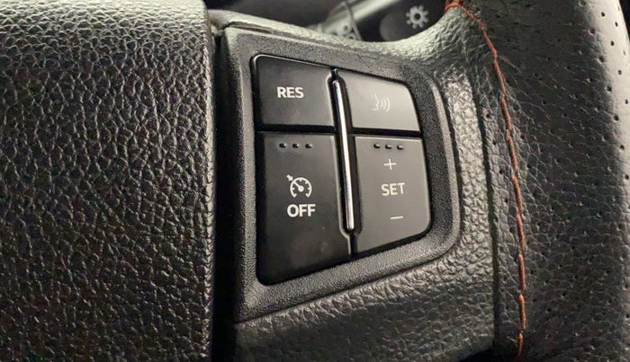 2021 Mahindra Thar LX PETROL HT 4WD AT, Petrol, Automatic, 26,107 km, Adaptive Cruise Control