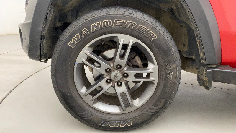 2021 Mahindra Thar LX PETROL HT 4WD AT, Petrol, Automatic, 26,107 km, Left Front Wheel