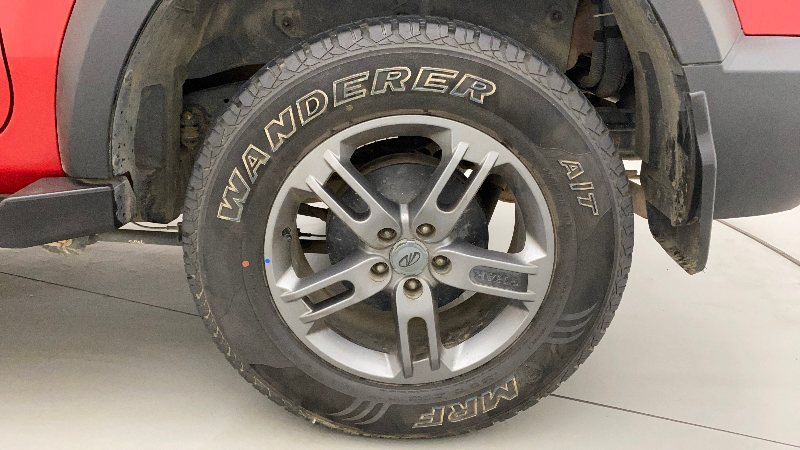 2021 Mahindra Thar LX PETROL HT 4WD AT, Petrol, Automatic, 26,107 km, Left Rear Wheel