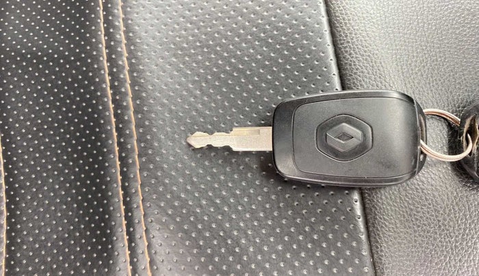 2019 Renault Kwid CLIMBER 1.0 AMT, Petrol, Automatic, 32,835 km, Key Close Up