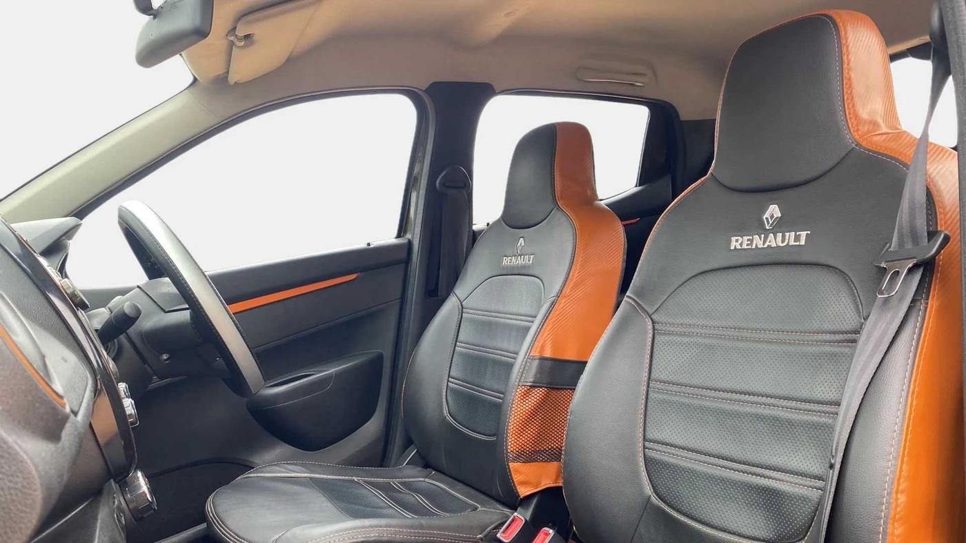 2019 Renault Kwid CLIMBER 1.0 AMT, Petrol, Automatic, 32,835 km, Right Side Front Door Cabin