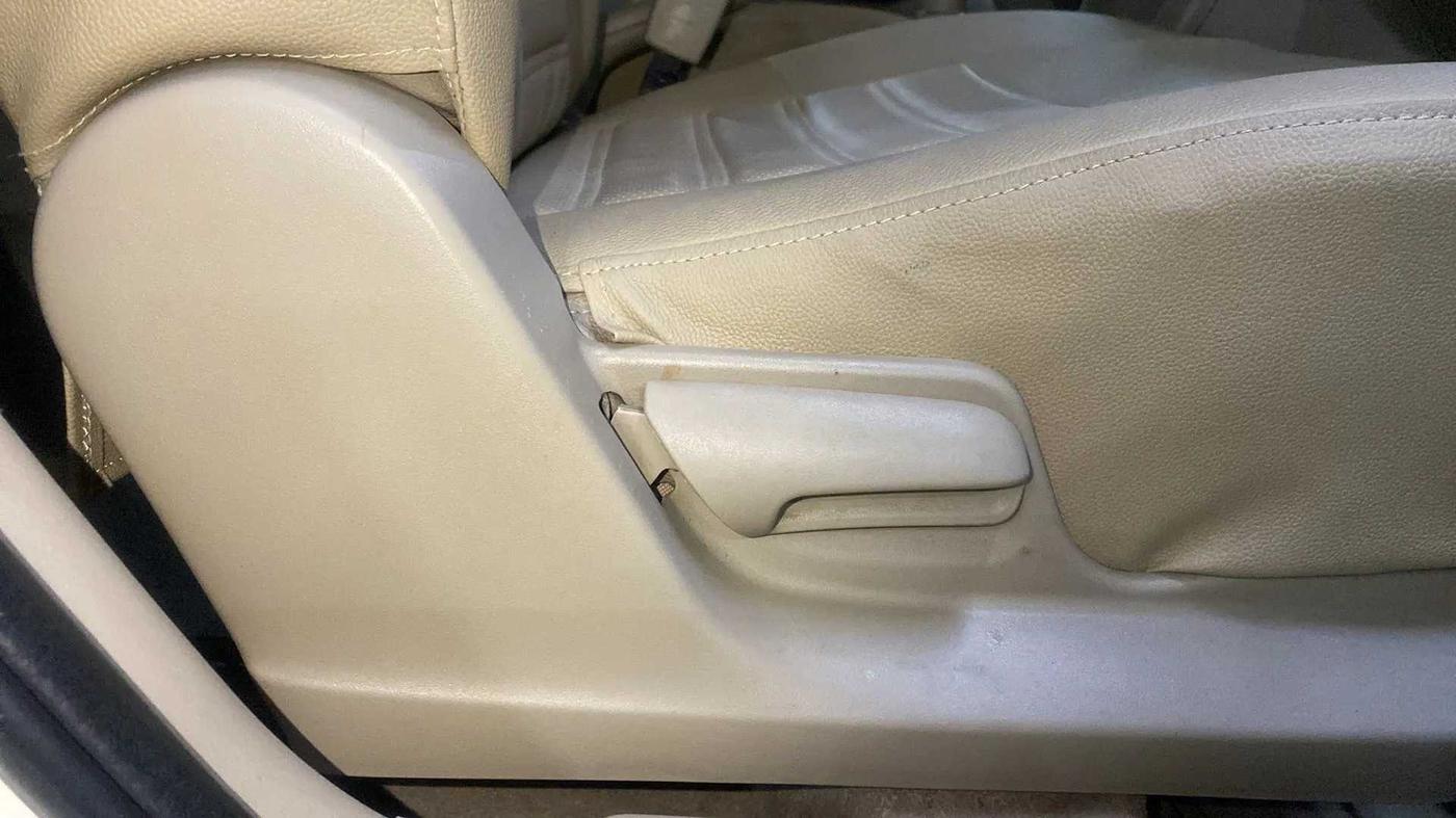 2014 Maruti Swift Dzire VXI, Petrol, Manual, 82,570 km, Driver Side Adjustment Panel