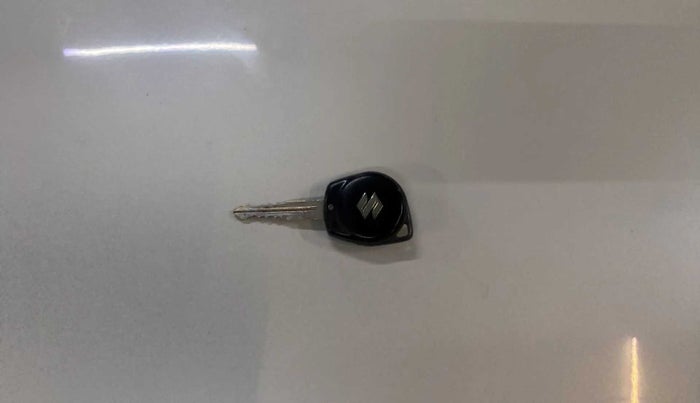 2014 Maruti Swift Dzire VXI, Petrol, Manual, 82,570 km, Key Close Up