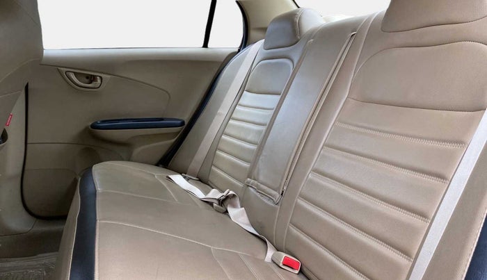 2017 Honda Amaze 1.2L I-VTEC S, Petrol, Manual, 42,353 km, Right Side Rear Door Cabin