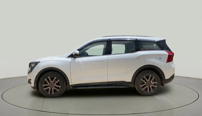 2021 Mahindra XUV700 AX 7 P MT 7 STR, Petrol, Manual, 52,387 km, Left Side
