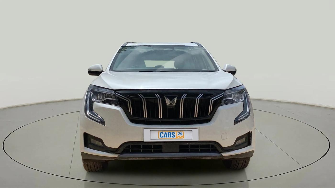 2021 Mahindra XUV700 AX 7 P MT 7 STR, Petrol, Manual, 52,387 km, Front