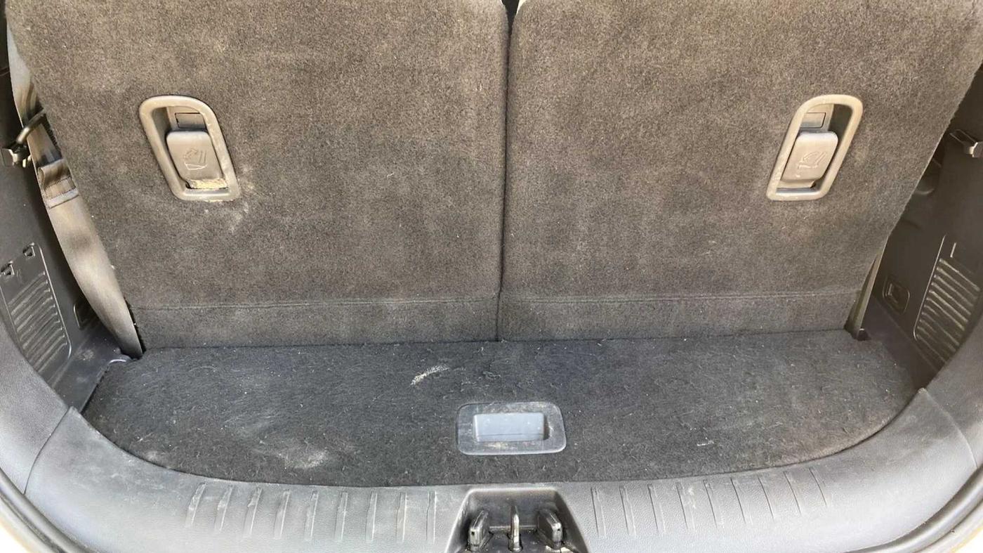 2021 Mahindra XUV700 AX 7 P MT 7 STR, Petrol, Manual, 52,387 km, Boot Inside