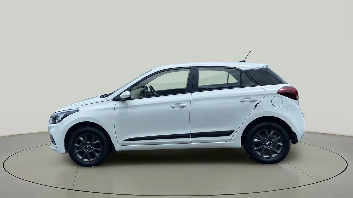 2020 Hyundai Elite i20 SPORTZ PLUS 1.2, CNG, Manual, 64,111 km, Left Side