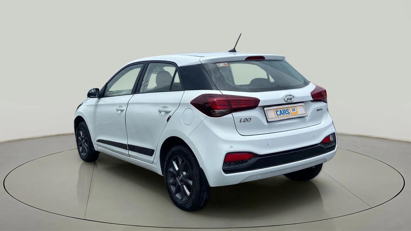 2020 Hyundai Elite i20 SPORTZ PLUS 1.2, CNG, Manual, 64,111 km, Left Back Diagonal