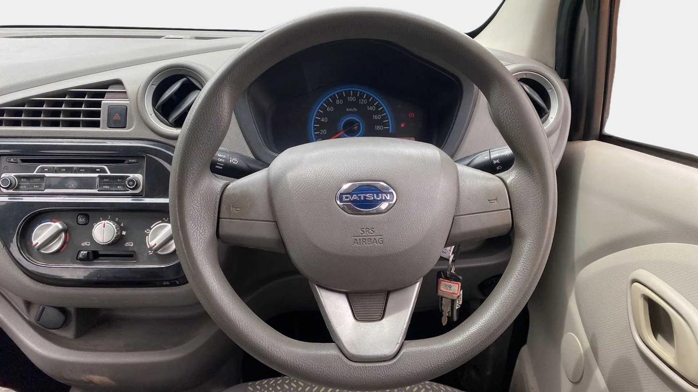 2016 Datsun Redi Go S, Petrol, Manual, 36,785 km, Steering Wheel Close Up