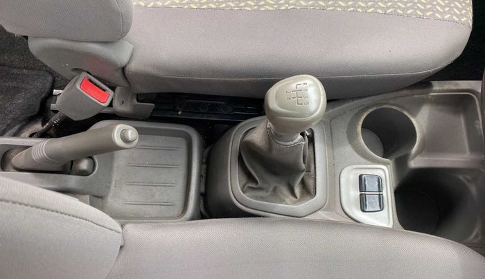 2016 Datsun Redi Go S, Petrol, Manual, 36,785 km, Gear Lever