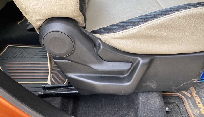 2020 Maruti New Wagon-R ZXI 1.2 AMT, Petrol, Automatic, 19,067 km, Driver Side Adjustment Panel