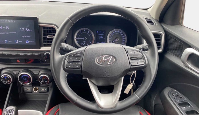 2022 Hyundai VENUE SX 1.0 TURBO IMT, Petrol, Manual, 27,838 km, Steering Wheel Close Up