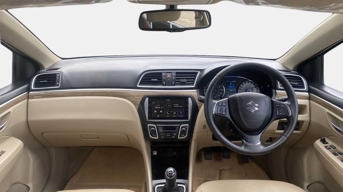 2022 Maruti Ciaz ALPHA 1.5 SHVS PETROL, Petrol, Manual, 17,326 km, Dashboard