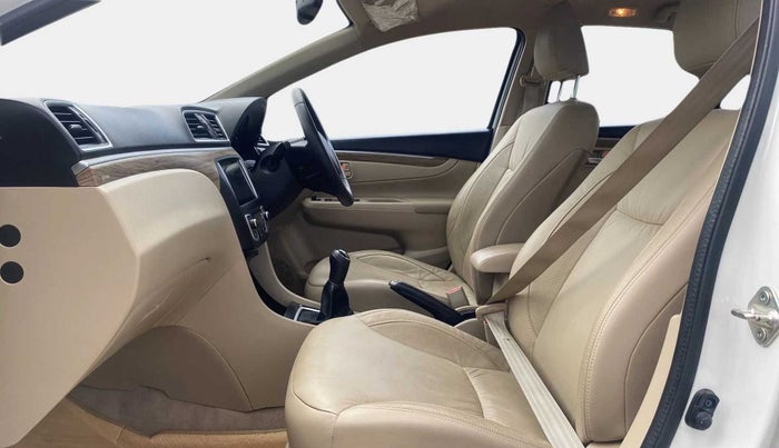 2022 Maruti Ciaz ALPHA 1.5 SHVS PETROL, Petrol, Manual, 17,326 km, Right Side Front Door Cabin