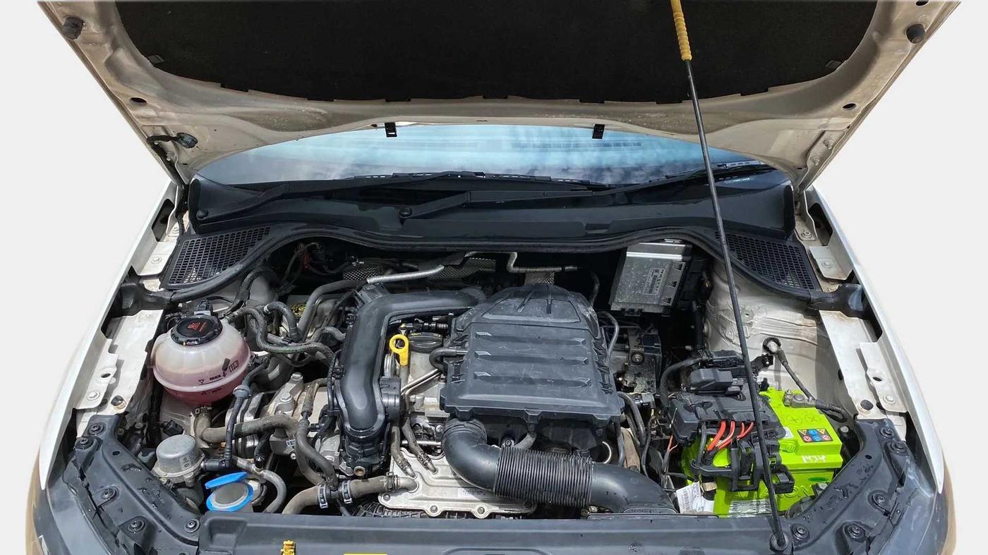 2021 Volkswagen Polo HIGHLINE PLUS 1.0L TSI AT, Petrol, Automatic, 60,040 km, Open Bonet