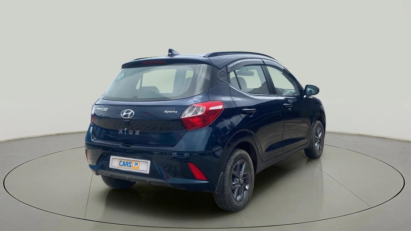 2022 Hyundai GRAND I10 NIOS SPORTZ 1.2 KAPPA VTVT CNG, CNG, Manual, 20,677 km, Right Back Diagonal