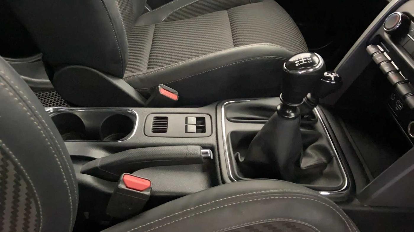 2022 Mahindra Thar LX HT PETROL 4WD MT, Petrol, Manual, 5,432 km, Gear Lever