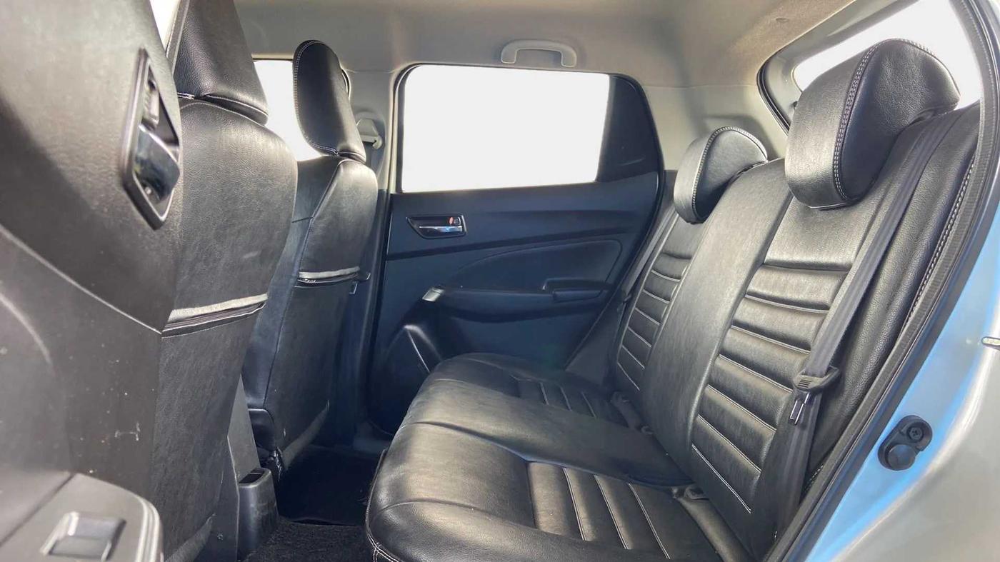 2021 Maruti Swift ZXI PLUS, Petrol, Manual, 18,164 km, Right Side Rear Door Cabin