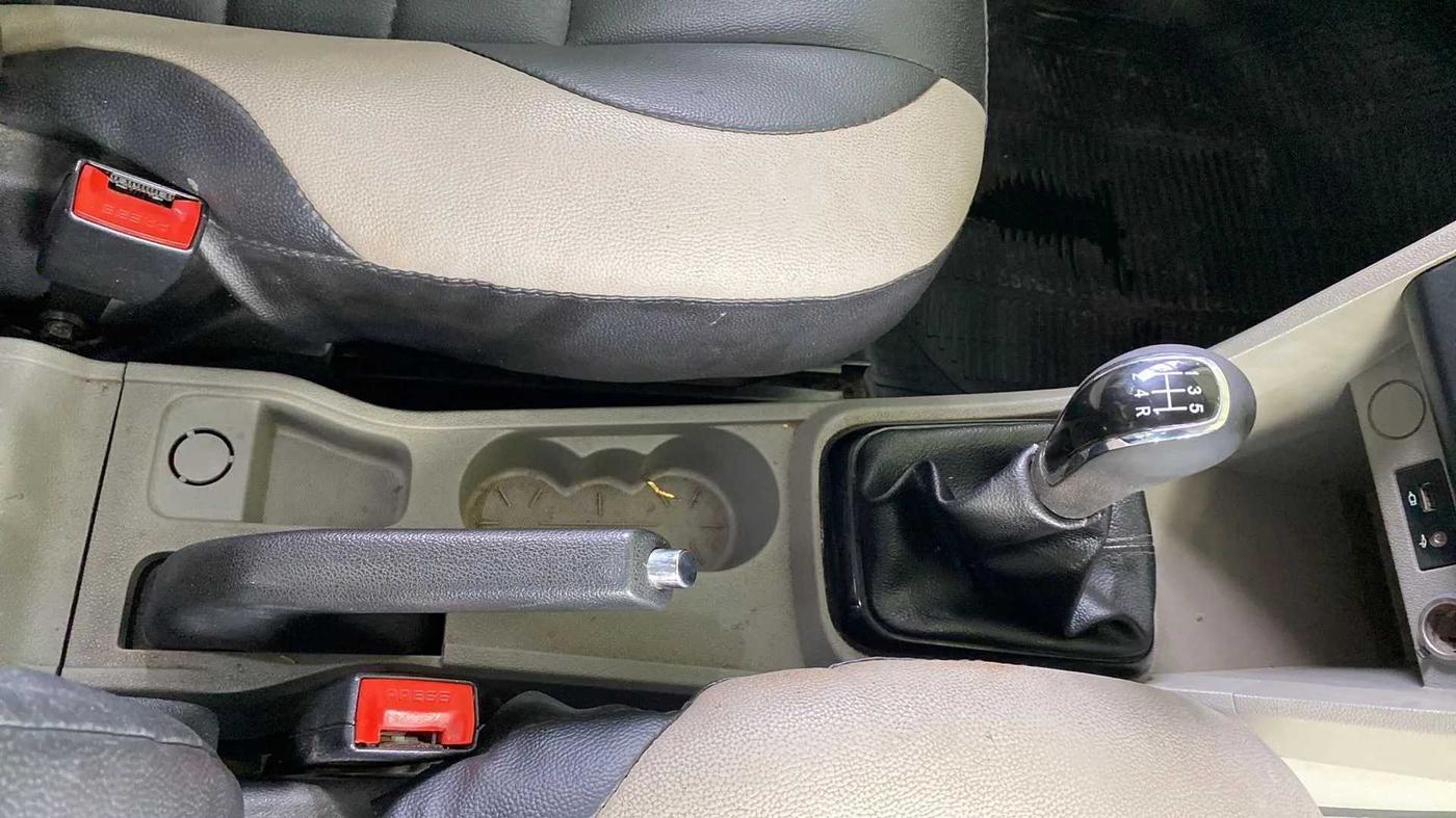 2018 Tata Tiago XT PETROL, CNG, Manual, 72,767 km, Gear Lever