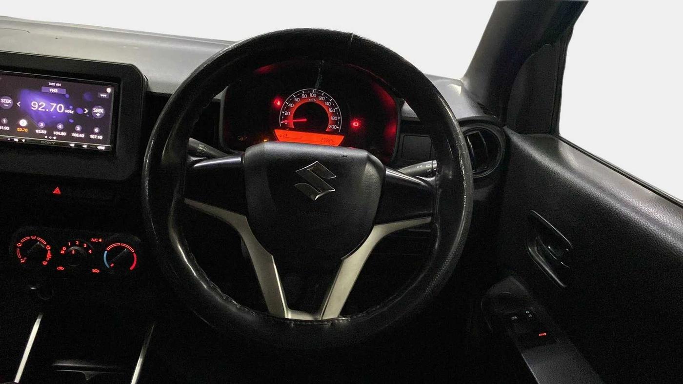 2020 Maruti IGNIS SIGMA 1.2, Petrol, Manual, 23,828 km, Steering Wheel Close Up