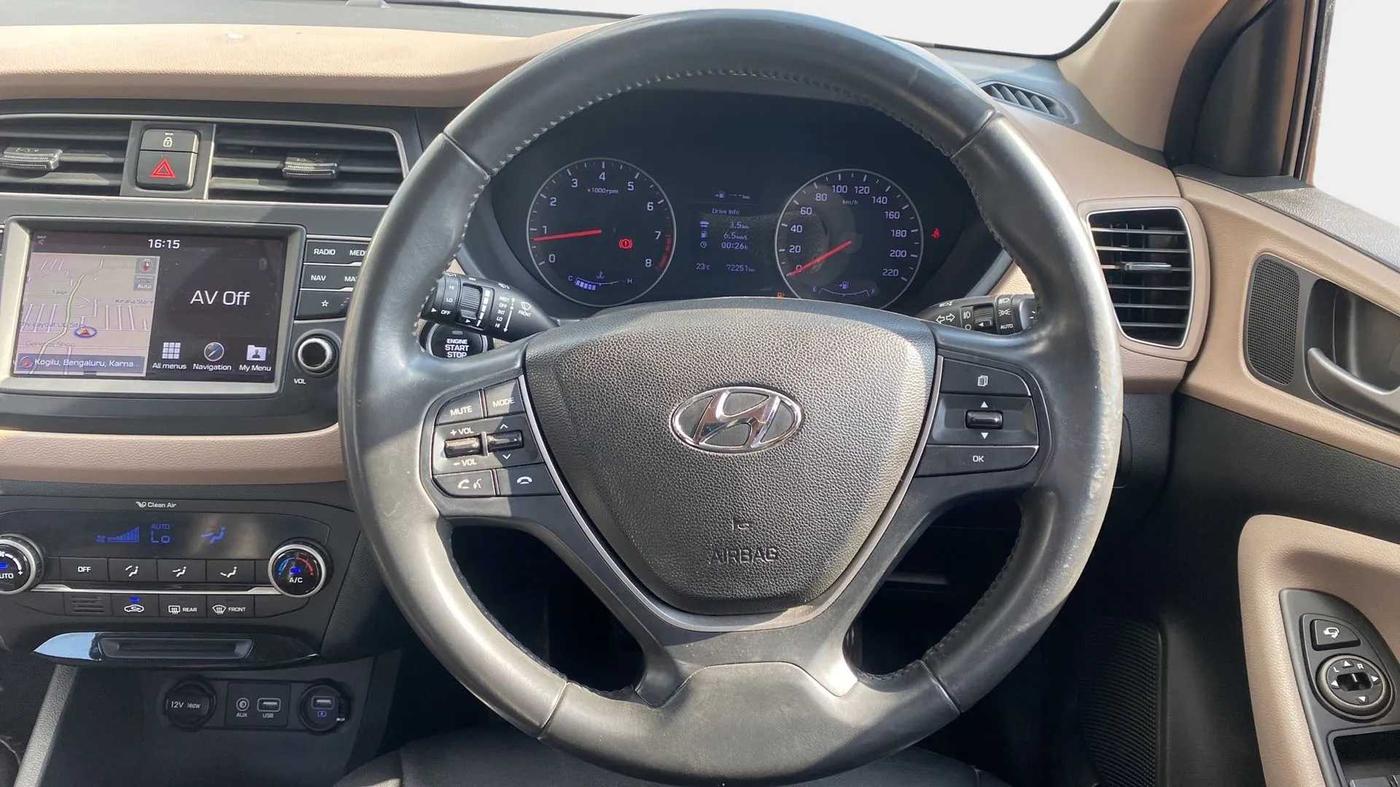 2018 Hyundai Elite i20 ASTA 1.2 (O), Petrol, Manual, 72,246 km, Steering Wheel Close Up