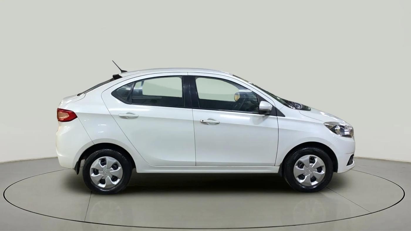 2018 Tata TIGOR XT PETROL, Petrol, Manual, 61,058 km, Right Side View