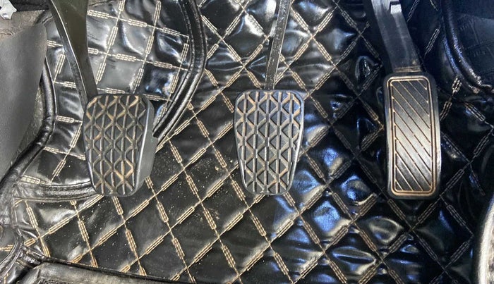 2020 Ford FREESTYLE TITANIUM 1.2 PETROL, Petrol, Manual, 38,493 km, Pedals