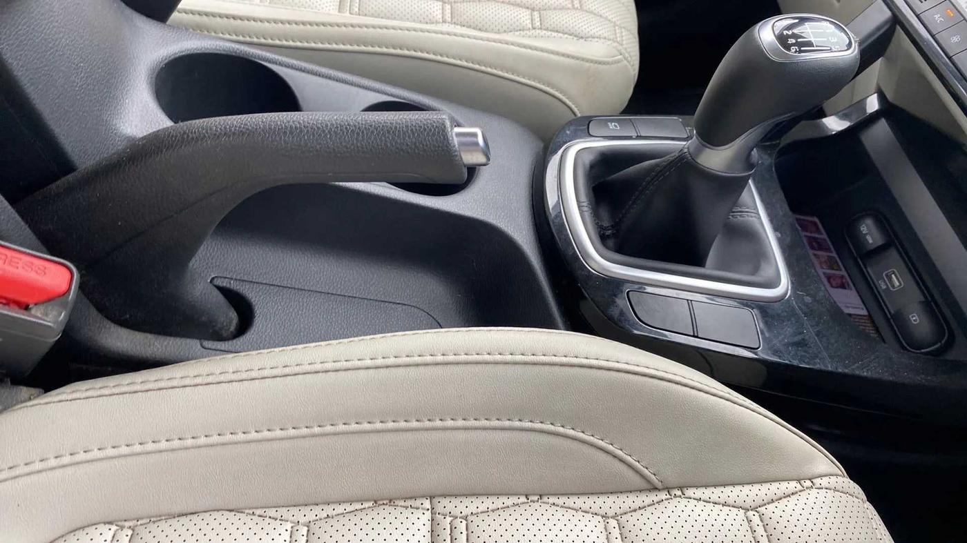2020 KIA SELTOS HTX 1.5 PETROL, Petrol, Manual, 20,773 km, Gear Lever