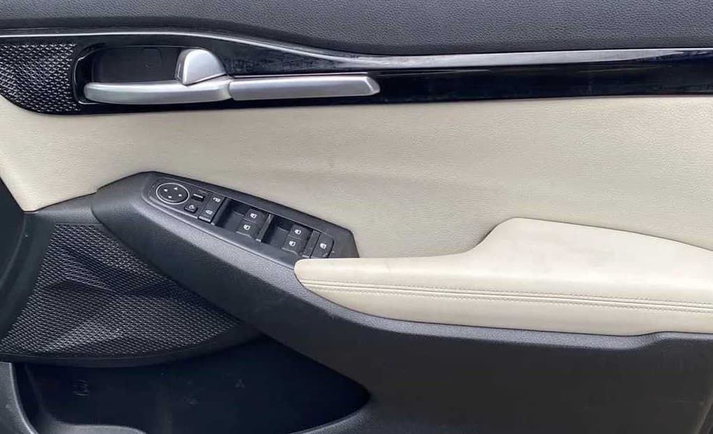 2020 KIA SELTOS HTX 1.5 PETROL, Petrol, Manual, 20,773 km, Driver Side Door Panels Control