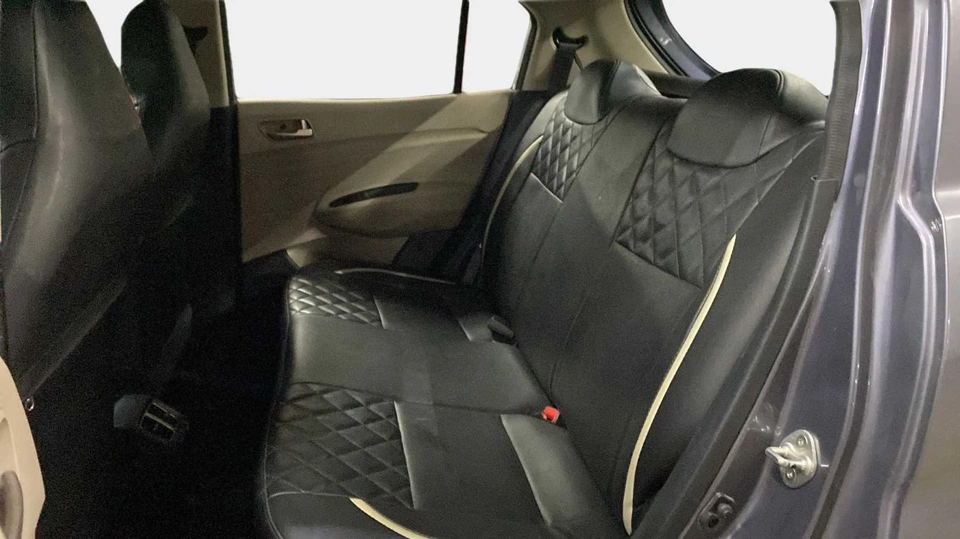 2019 Hyundai NEW SANTRO SPORTZ CNG, CNG, Manual, 20,018 km, Right Side Rear Door Cabin