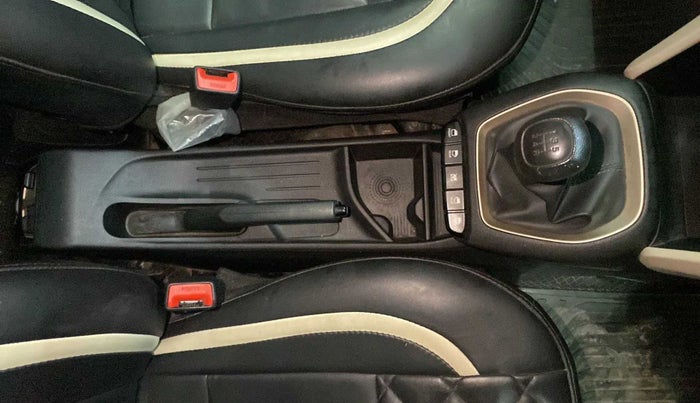 2019 Hyundai NEW SANTRO SPORTZ CNG, CNG, Manual, 20,018 km, Gear Lever