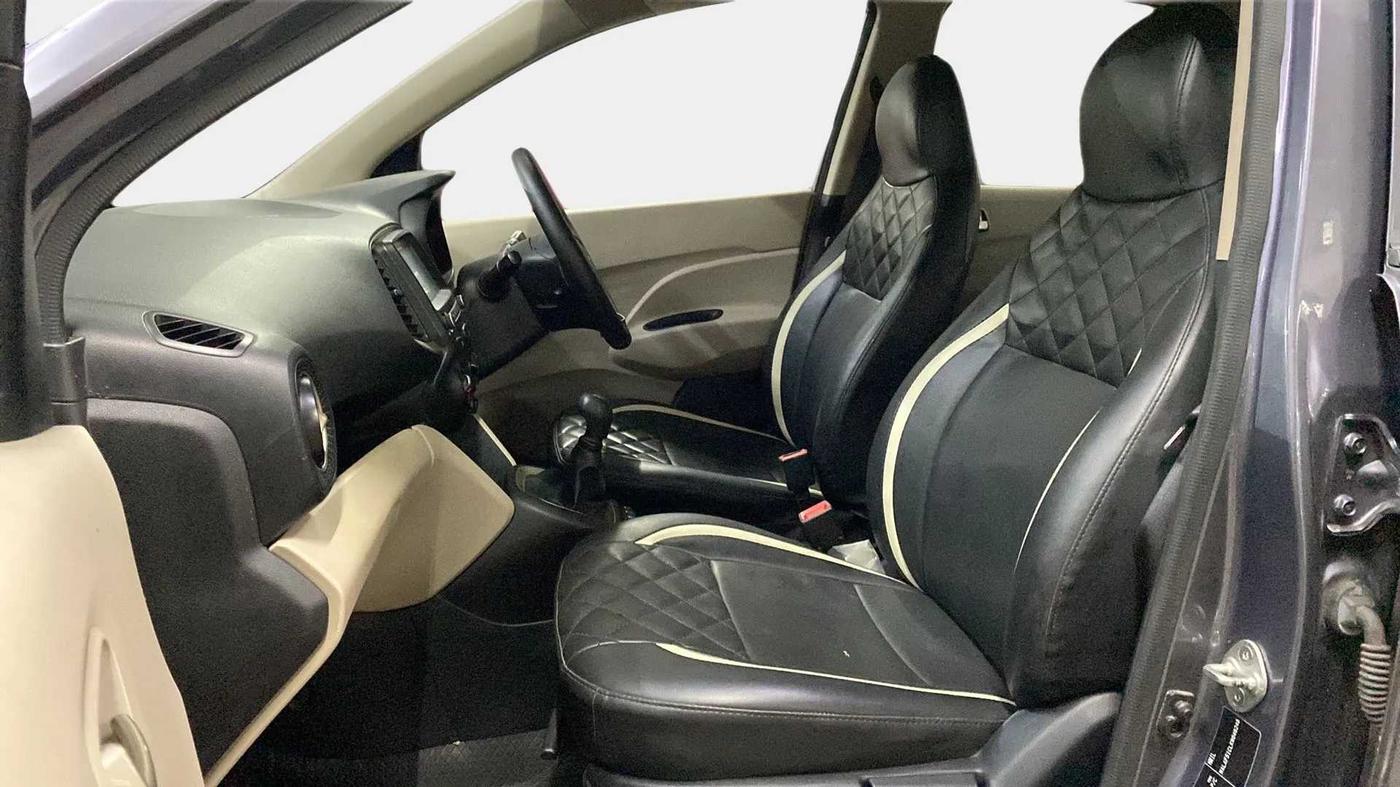 2019 Hyundai NEW SANTRO SPORTZ CNG, CNG, Manual, 20,018 km, Right Side Front Door Cabin