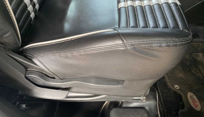 2022 Maruti Swift VXI, Petrol, Manual, 43,954 km, Driver Side Adjustment Panel