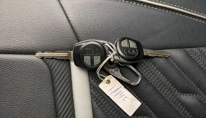 2018 Maruti Swift VXI AMT, Petrol, Automatic, 8,501 km, Key Close Up