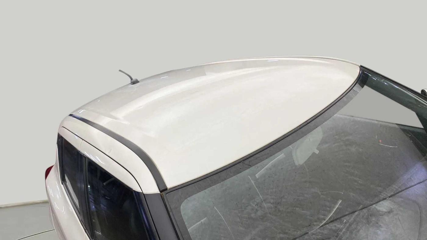 2018 Maruti Swift VXI AMT, Petrol, Automatic, 8,501 km, Roof