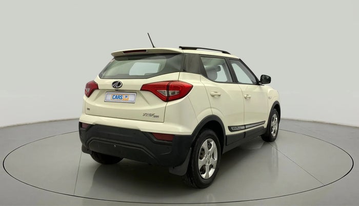 2020 Mahindra XUV300 W6 1.2 PETROL, Petrol, Manual, 33,032 km, Right Back Diagonal