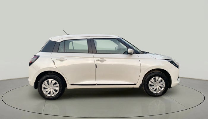 2024 Maruti Swift VXi AMT, Petrol, Automatic, 2,492 km, Right Side View